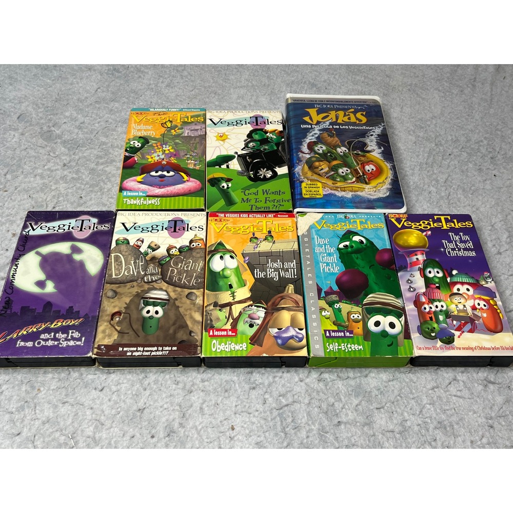 VeggieTales VHS Lot of 8 Madame Blueberry Dave Giant Pickle Larry-Boy Jonah